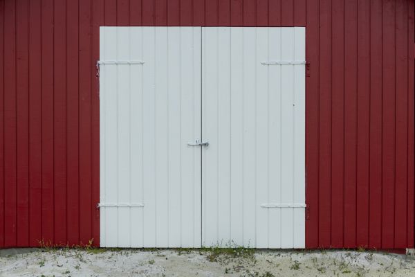 Professional Pole Barn Siding Installation